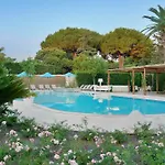 Boutique Esplanade فندق بييسْتوم