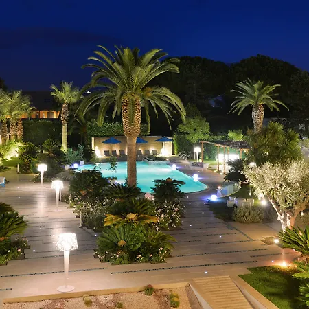 Boutique Esplanade Hotel 4*