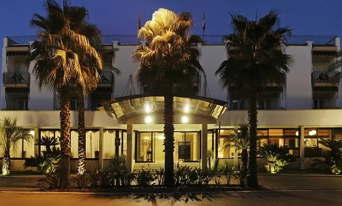 Boutique Esplanade Hotel