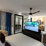 Boutique Esplanade