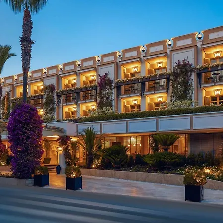 Boutique Esplanade 4*