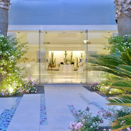 Boutique Esplanade Hotel