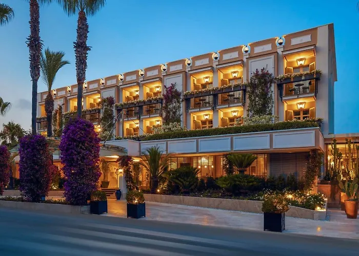 Boutique Esplanade 4*